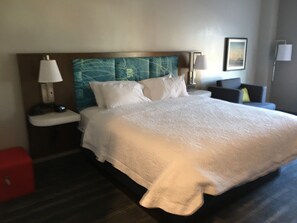 Hochwertige Bettwaren, Pillowtop-Betten, Zimmersafe