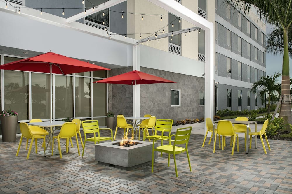 Home2 Suites by Hilton Fort Myers Airport