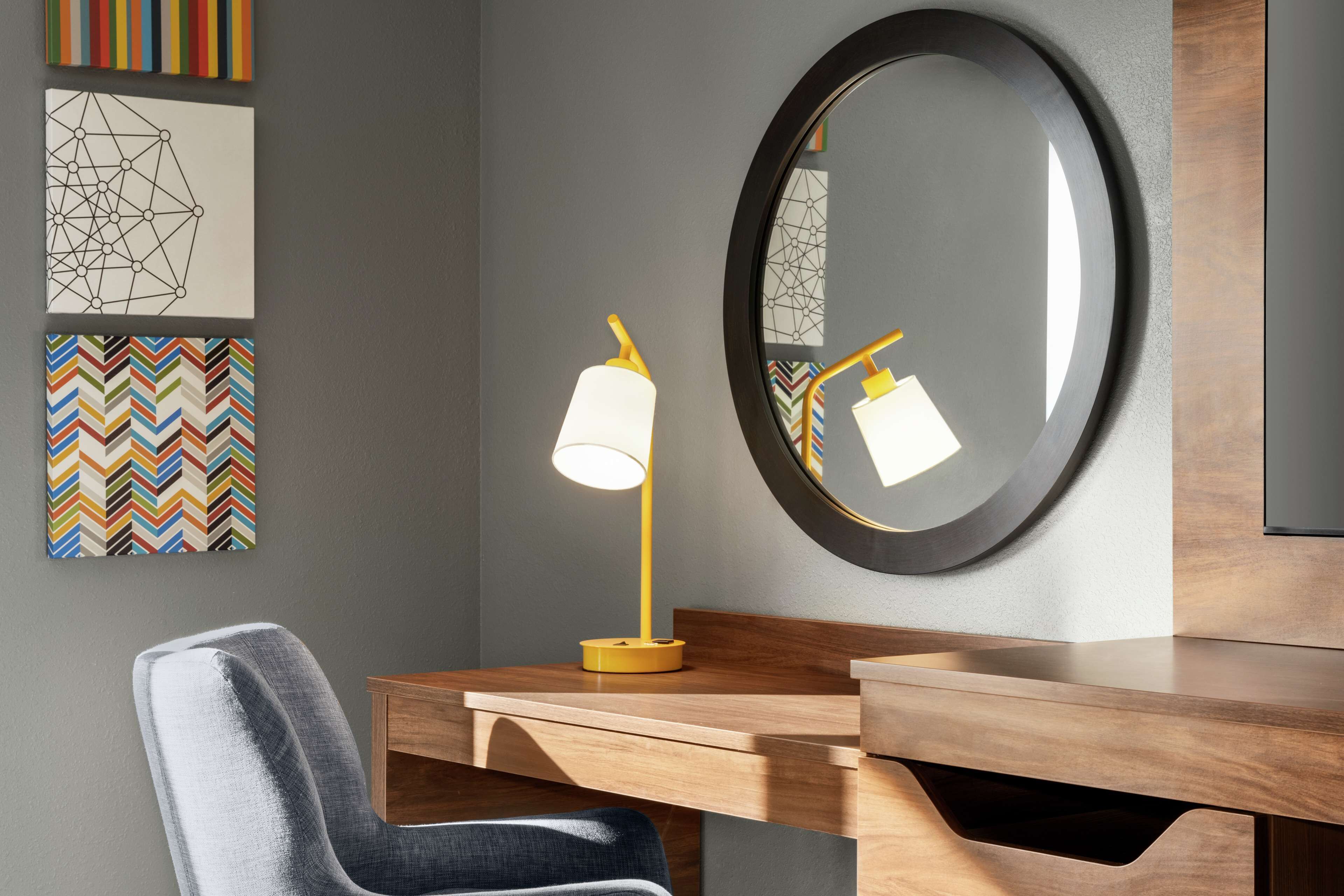 in-room safe, desk, bed sheets