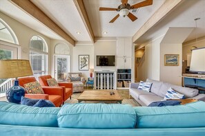 TV, fireplace, DVD player