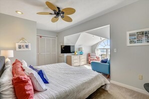 5 bedrooms, WiFi, bed sheets
