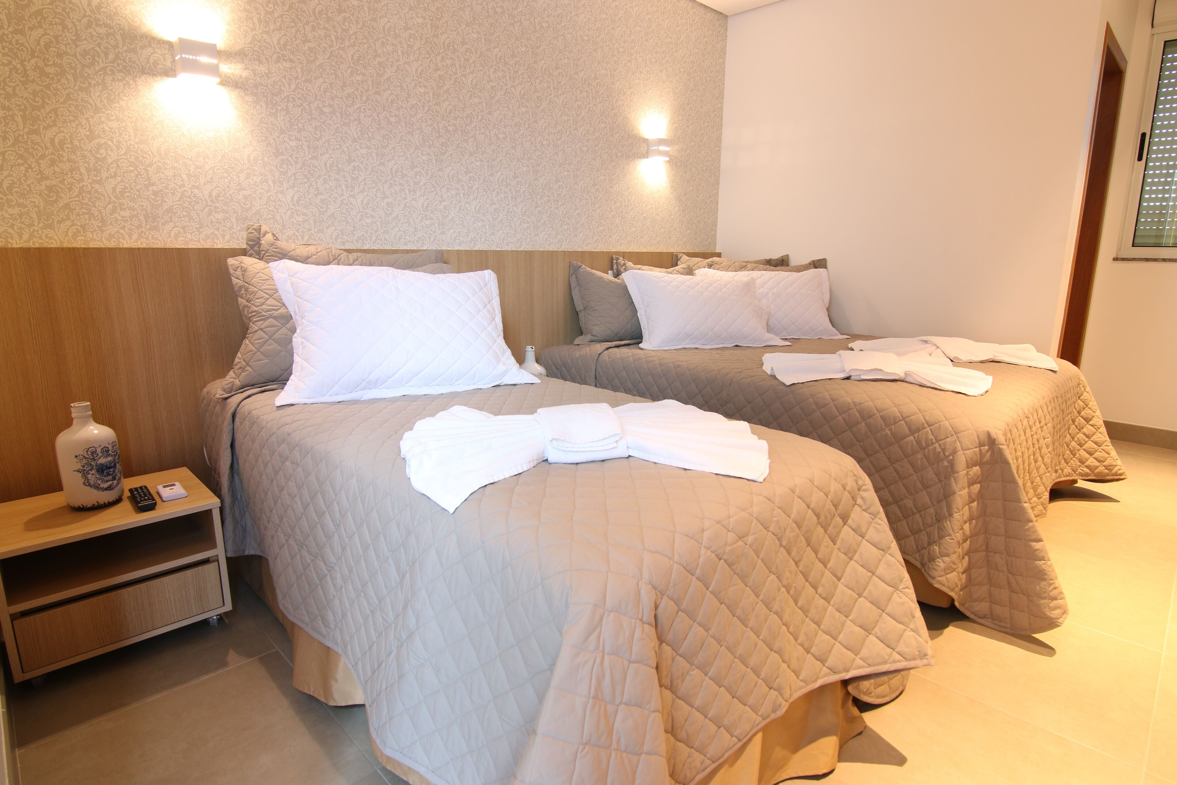 family triple room | minibar, in-room safe, desk, laptop workspace