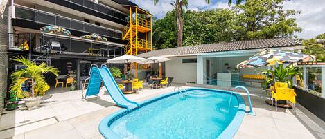 Bagian depan properti