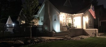 Extremely Clean!🏡1928 Columbine Cottage-Hot Tub,Fire Pit,Hiking,Pikes Peak Views