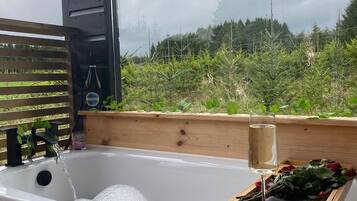 Deluxe Cabin, Ensuite (Cabin) | Terrace/patio