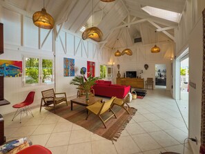 Smart TV, books, stereo, offices - Design Villa 4-star with Private Pool & Jacuzzi – Tropical Garden – St-François (Saint-François)