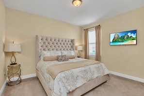 8 bedrooms, iron/ironing board, WiFi, bed sheets