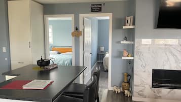 2 chambres, fer et planche à repasser, lit parapluie, Wi-Fi gratuit