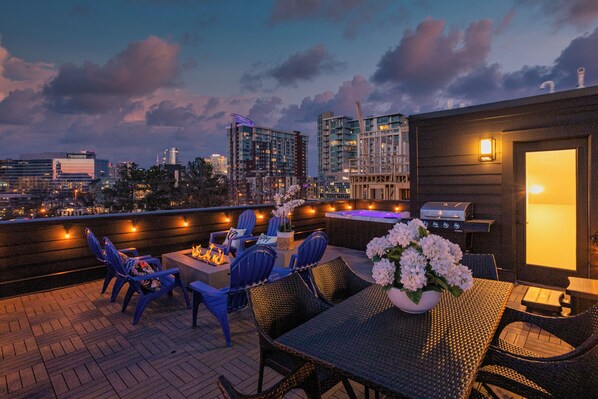 تناول الطعام بالخارج