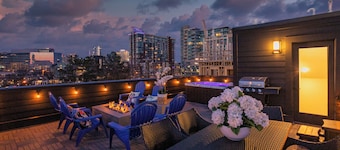 SIGA - GULCH - Rooftop Hot Tub - Arcade Games - 2 Decks