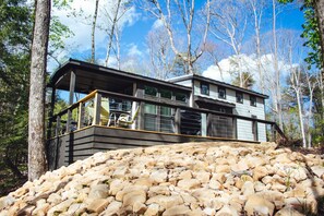 Exterior - On the Edge at The Retreat at Deer Lick Falls (Monteagle)