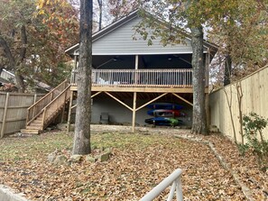 Property grounds - Spacious Home on Lake Hamilton with Covered Boatdock / 3 Kayaks (Hot Springs)