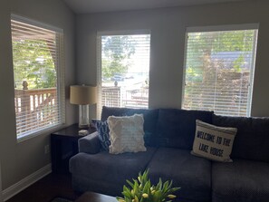 Smart TV, books, video library - Spacious Home on Lake Hamilton with Covered Boatdock / 3 Kayaks (Hot Springs)