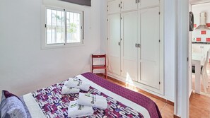 2 bedrooms, iron/ironing board, travel cot, WiFi - Villa Yuca Conil de la Frontera by Ruralidays (Cádiz)