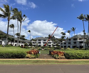 المنطقة المحيطة بالمنشأة