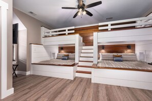7 bedrooms, iron/ironing board, travel cot, free WiFi