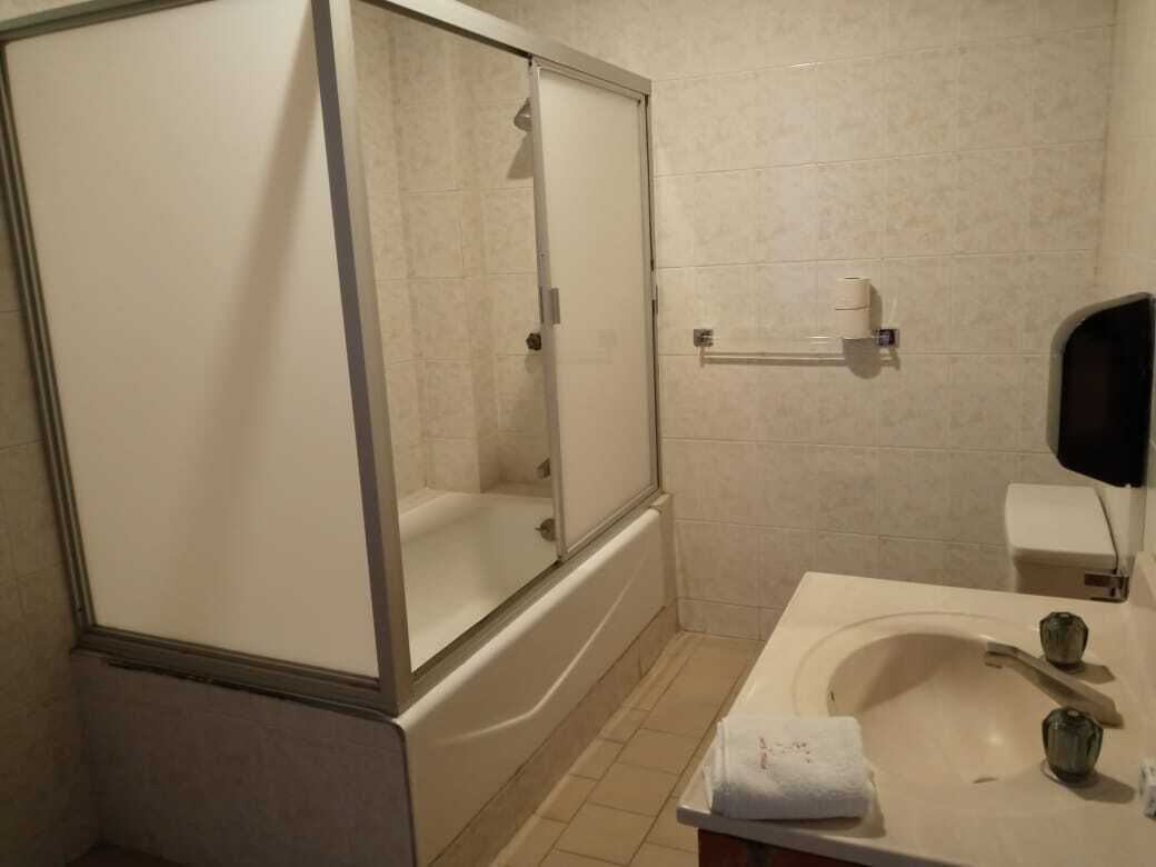 Habitación familiar | Baño | Regadera 