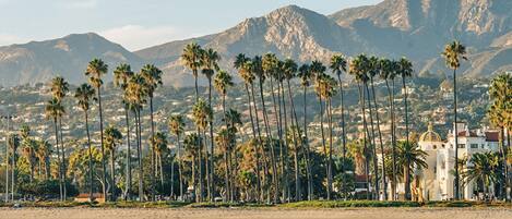 Accommodatie ligt op het strand, strandlakens