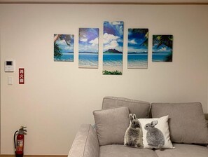 Living area - NEW  Seascape  3 minutes by car near Hyakuna Bea / Nanjo Okinawa (Nanjo)
