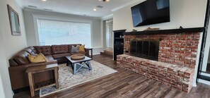 Smart TV, fireplace, video games, DVD player