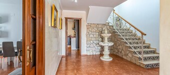 Nice home in Córdoba with WiFi