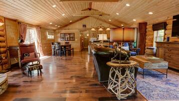 Télévision, baby-foot, table de tennis de table, livres