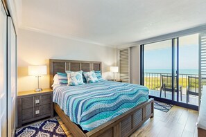 2 bedrooms, iron/ironing board, WiFi, bed sheets - Gulf-Front Condo on Tigertail Beach w/ Sunset Views, Balcony, Shared Pool/Tennis (Marco Island)