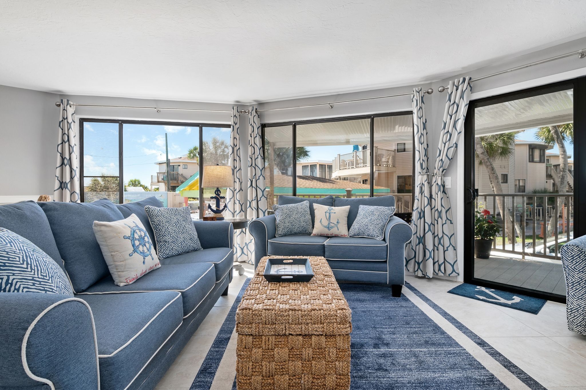 Sunny Side Up 2 Bed 2 Bath Steps To The Gulf! - マナソータ・キー, FL