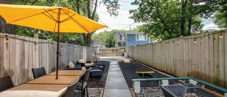 Outdoor dining