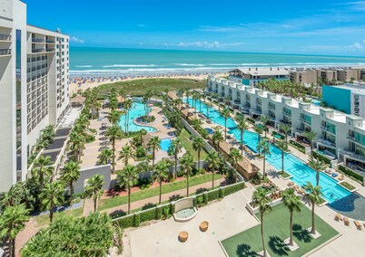 Sapphire Beachfront Oasis - 10th Floor 2 Bed 2 Bath - Stunning view of the Gulf!