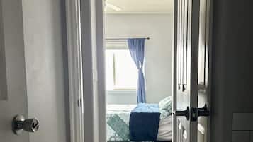 3 chambres, fer et planche à repasser, accès au Wi-Fi (inclus)