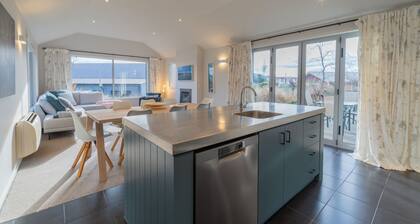 Southland Sounds - Te Anau Holiday Home