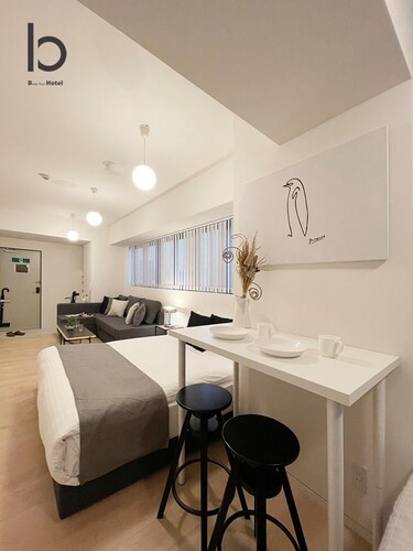 客室内のダイニングエリア