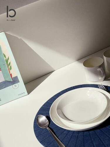 客室内のダイニングエリア