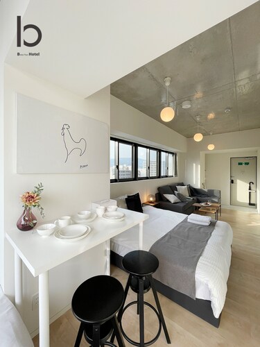 客室内のダイニングエリア