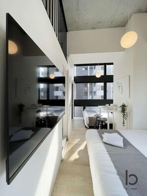 bHotel Nekoyard 402, Deluxe Condo, 1 Bedroom, Non Smoking, City View