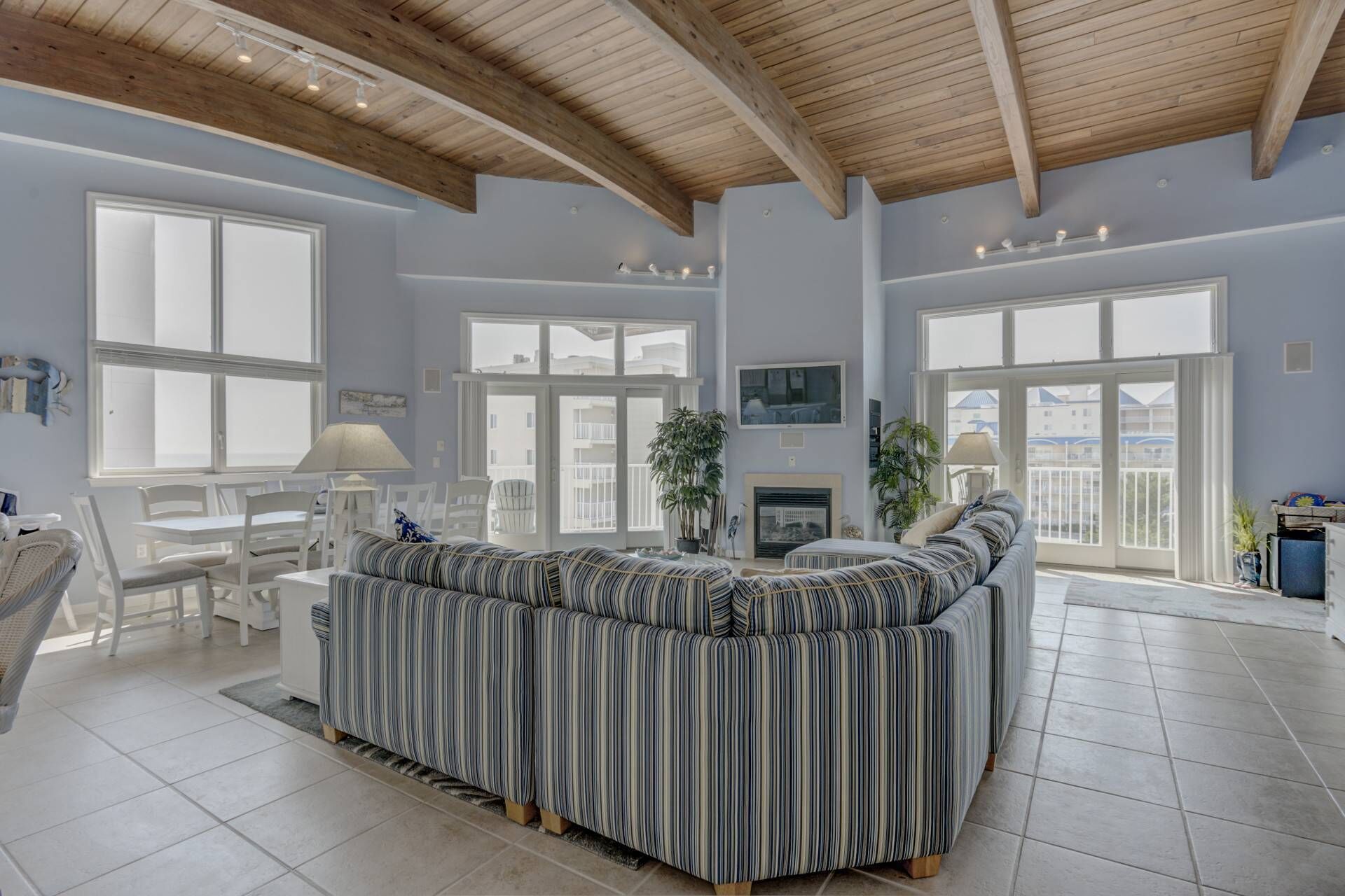 Fireplace, DVD player