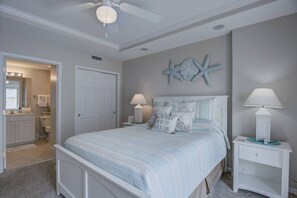 4 bedrooms, iron/ironing board, free WiFi - Luxurious , Huge 4BR 5BA condo wraparound balcony wonderful views gourmet kitchen 3 parking spaces (Ocean City)