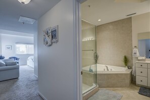 Hair dryer - Luxurious , Huge 4BR 5BA condo wraparound balcony wonderful views gourmet kitchen 3 parking spaces (Ocean City)