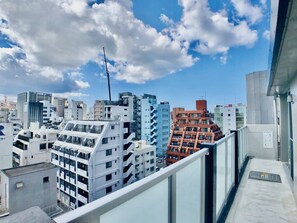 Deluxe Studio, Non Smoking | Soundproofing, iron/ironing board, free WiFi, bed sheets - Infinity Hotel NahaKumoji (Naha)