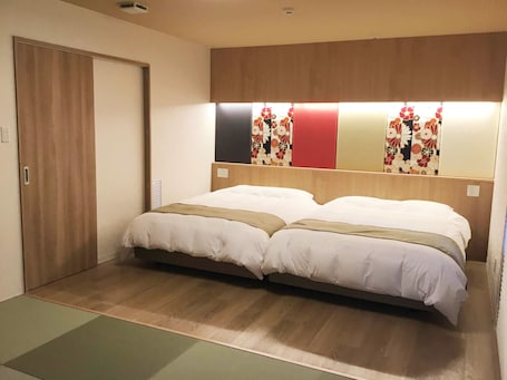 Japanese Western Suite A, Non Smoking | Desk, free WiFi, bed sheets