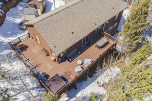 Exterior - 4BD Modern Mountain Home, Breathtaking Views, Solace, Nature, Wifi, Hot Tub! (Divide)