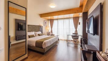 Premium Valley View with Balcony | Biancheria da letto di alta qualità, con arredamento individuale