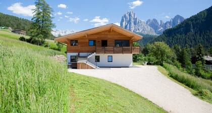 Apartment 'Lara Siela' with Mountain View, Private Terrace and Wi-Fi