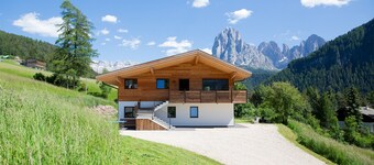 Apartment 'Lara Siela' with Mountain View, Private Terrace and Wi-Fi