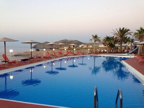 2 outdoor pools - Europa Resort Hotel (Mylopotamos)
