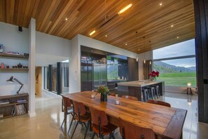 تناول الطعام