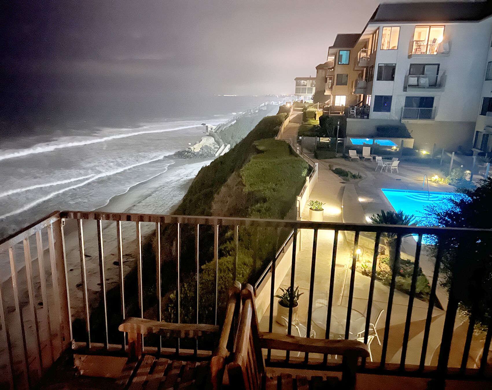 Charming Home in Oceanfront Del Mar Beach Club 