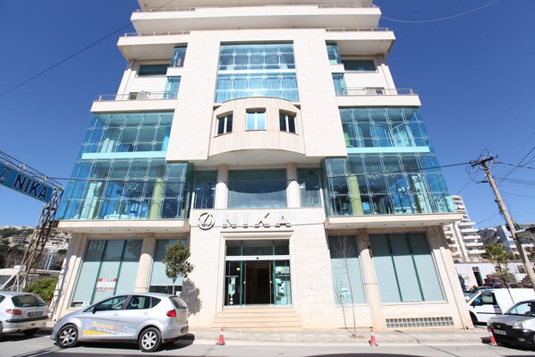 Front of property - Nika Hotel (Sarandë)