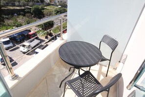 Triple Room, Balcony | Balcony - Nika Hotel (Sarandë)
